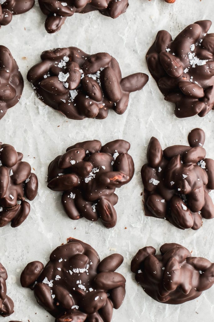 almond chocolate clusters
