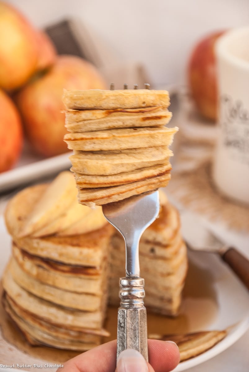 Healthy Apple Cinnamon Ricotta Pancakes
