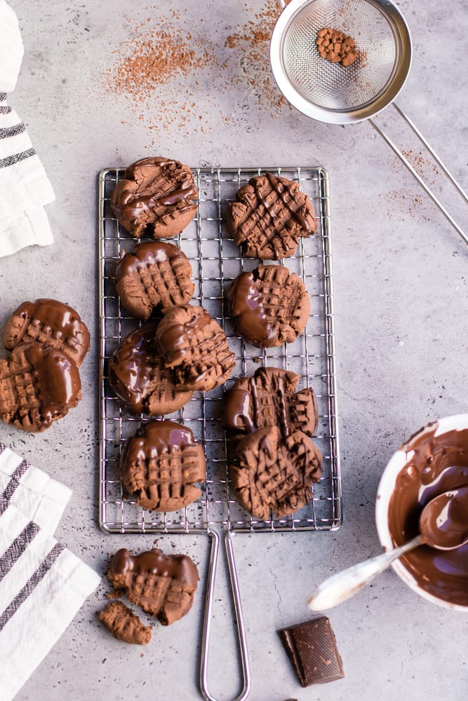 healthy chocolate peanut butter cookies