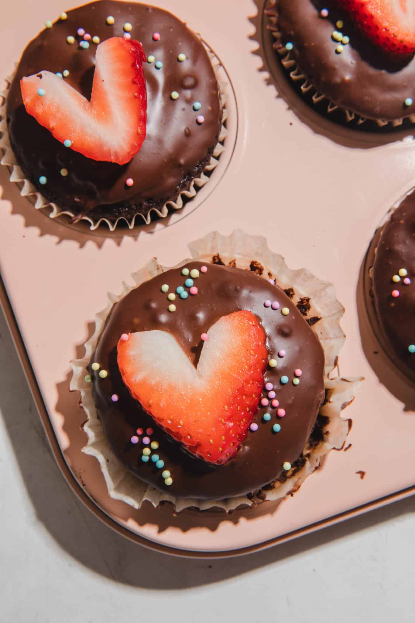 Easy Cupcake Recipe with chocolate ganache and strawberry hearts 