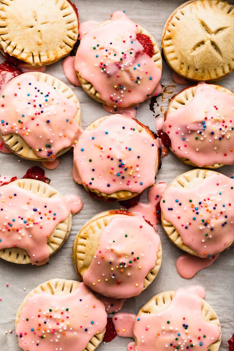 Giant Gluten Free Strawberry Rhubarb Muffins - Sisters Sans Gluten