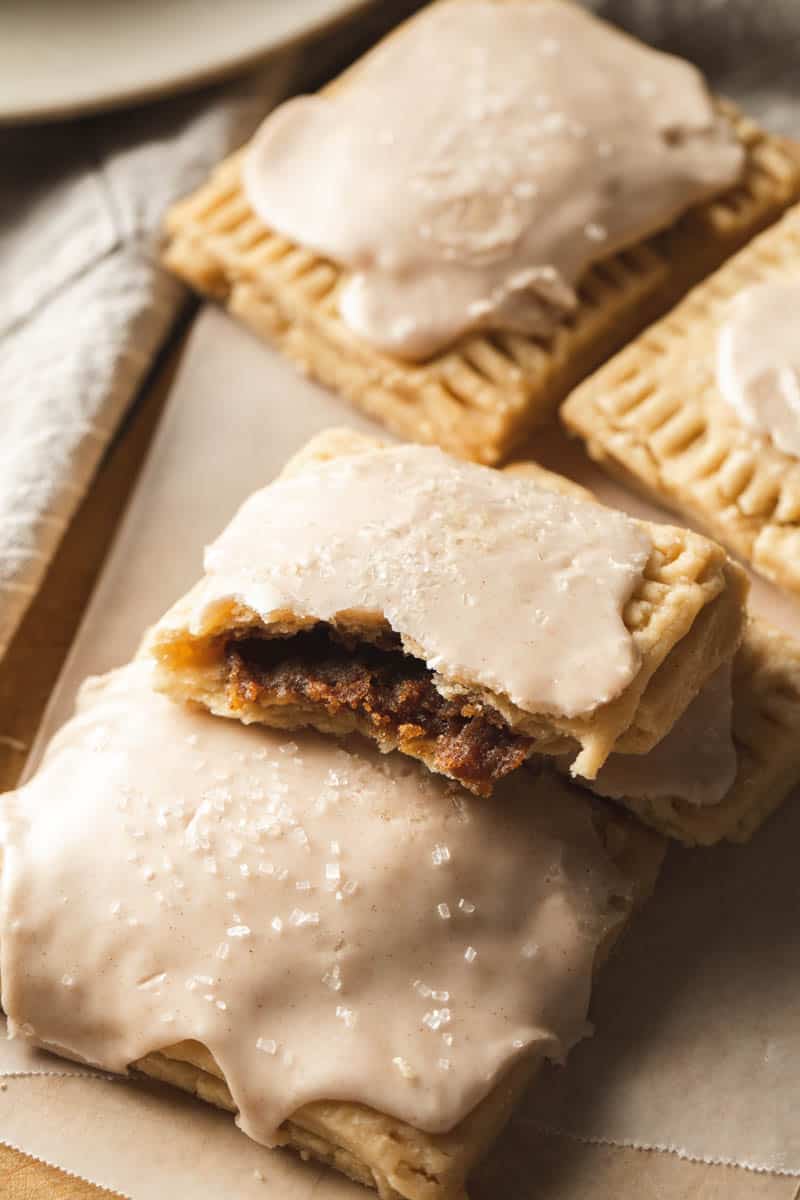 Homemade Apple Cinnamon Pop Tarts - Peanut Butter and Jilly