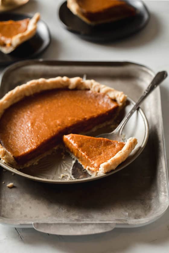 Easy Vegan Pumpkin Pie | Peanut Butter Plus Chocolate